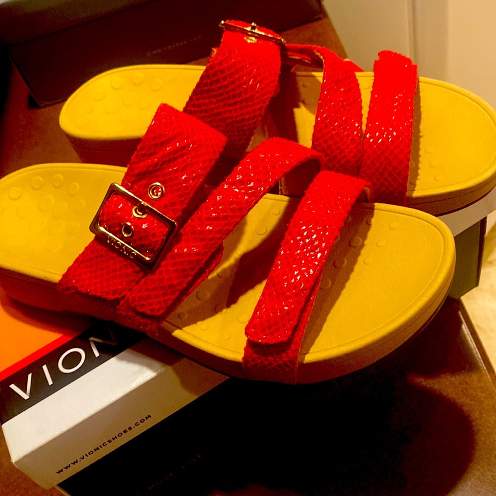 Vionic leather strap wedge sandals